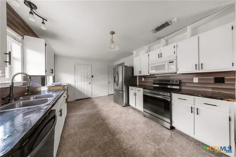 $230,000 | 3810 John Haedge Drive, Killeen, TX 76549