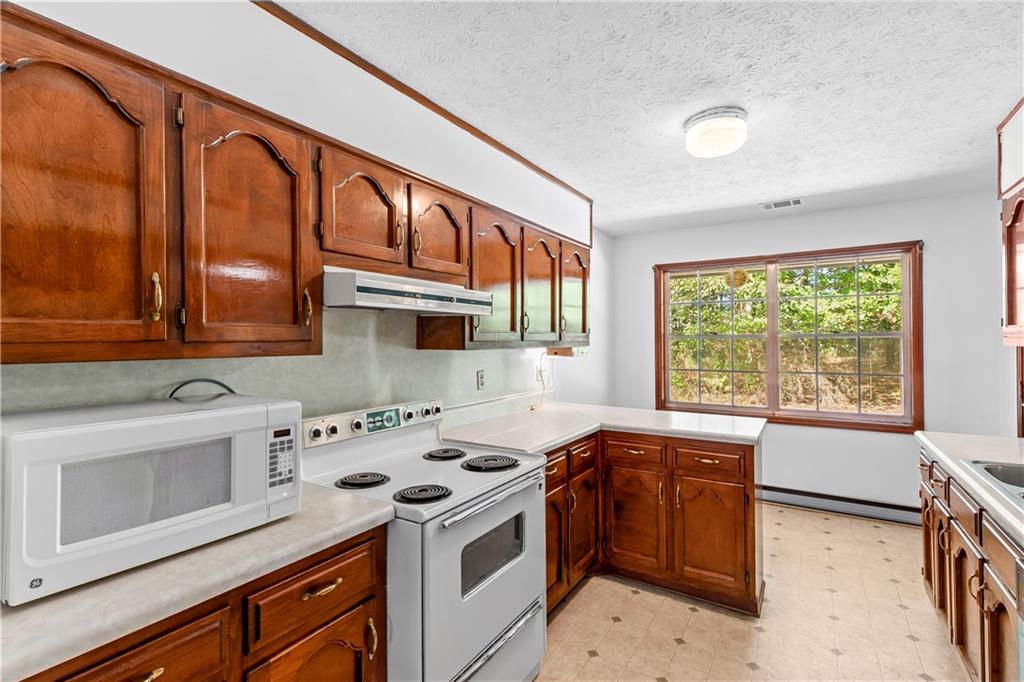 8375 Cedar Grove Road Fairburn, GA 30213 - Photo 4 of 67 Gallery Image 4