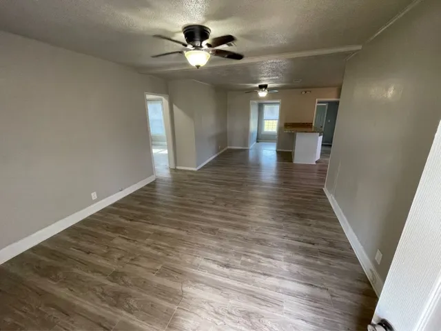 $1,400 | 1649 19th Street, Port Arthur, TX 77640