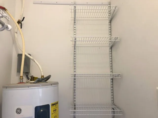 $699 | 312 13th Street Southwest, Unit 2A, Roanoke, VA 24016