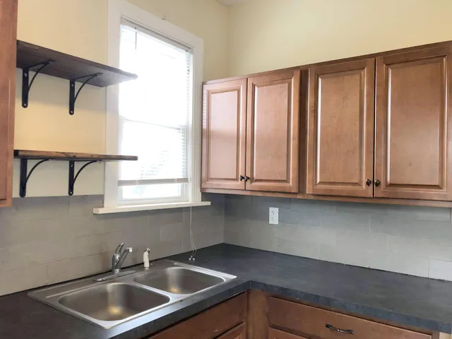 $699 | 312 13th Street Southwest, Unit 2A, Roanoke, VA 24016