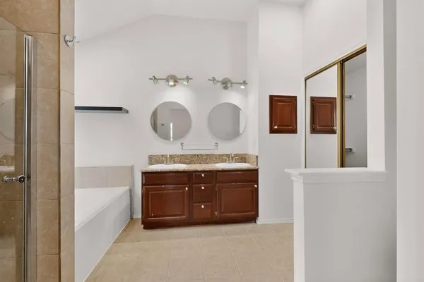 $2,300 | 2522 Crosslands Drive, Garland, TX 75040