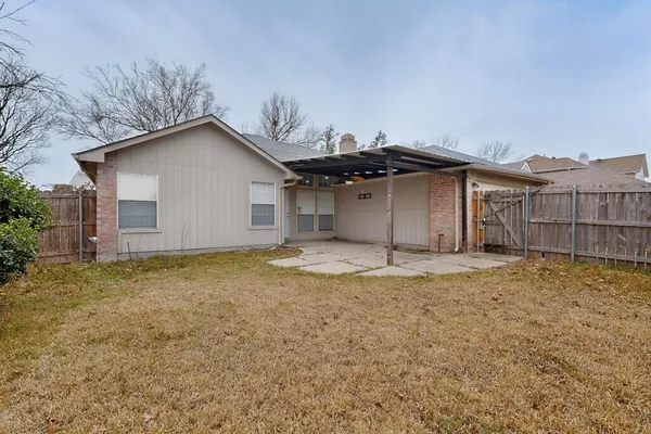 $2,300 | 2522 Crosslands Drive, Garland, TX 75040