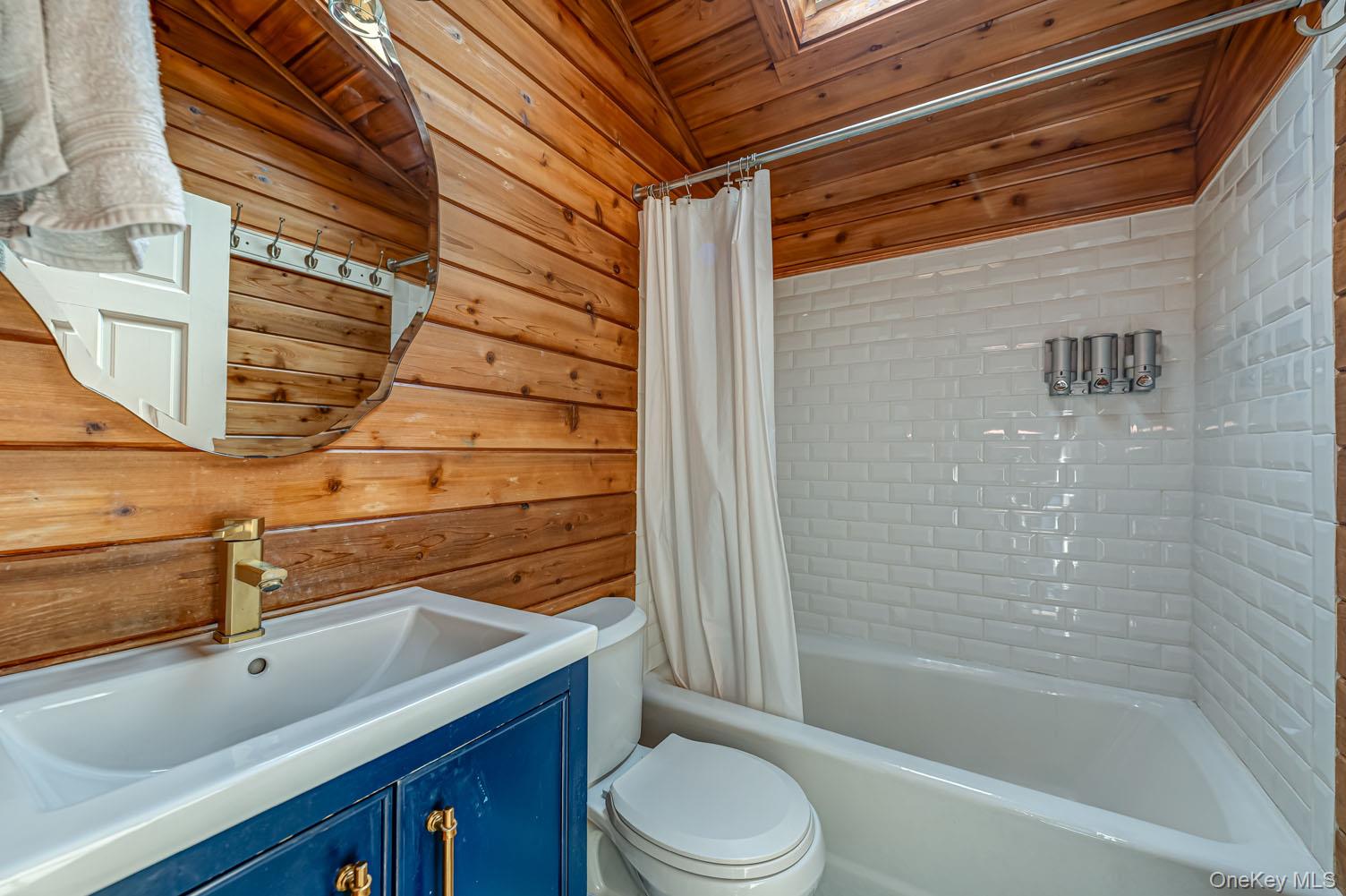 48 Springville Road Hampton Bays, NY 11946 - Photo 30 of 46