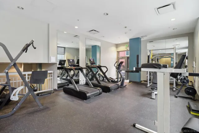 $599,900 | 300 West Beech Street, Unit 1105, San Diego, CA 92101