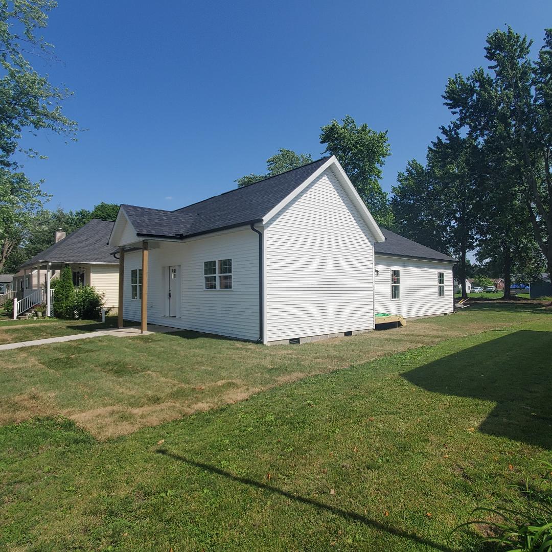 409 East Buckner Street Tuscola, IL 61953 - Photo 4 of 34