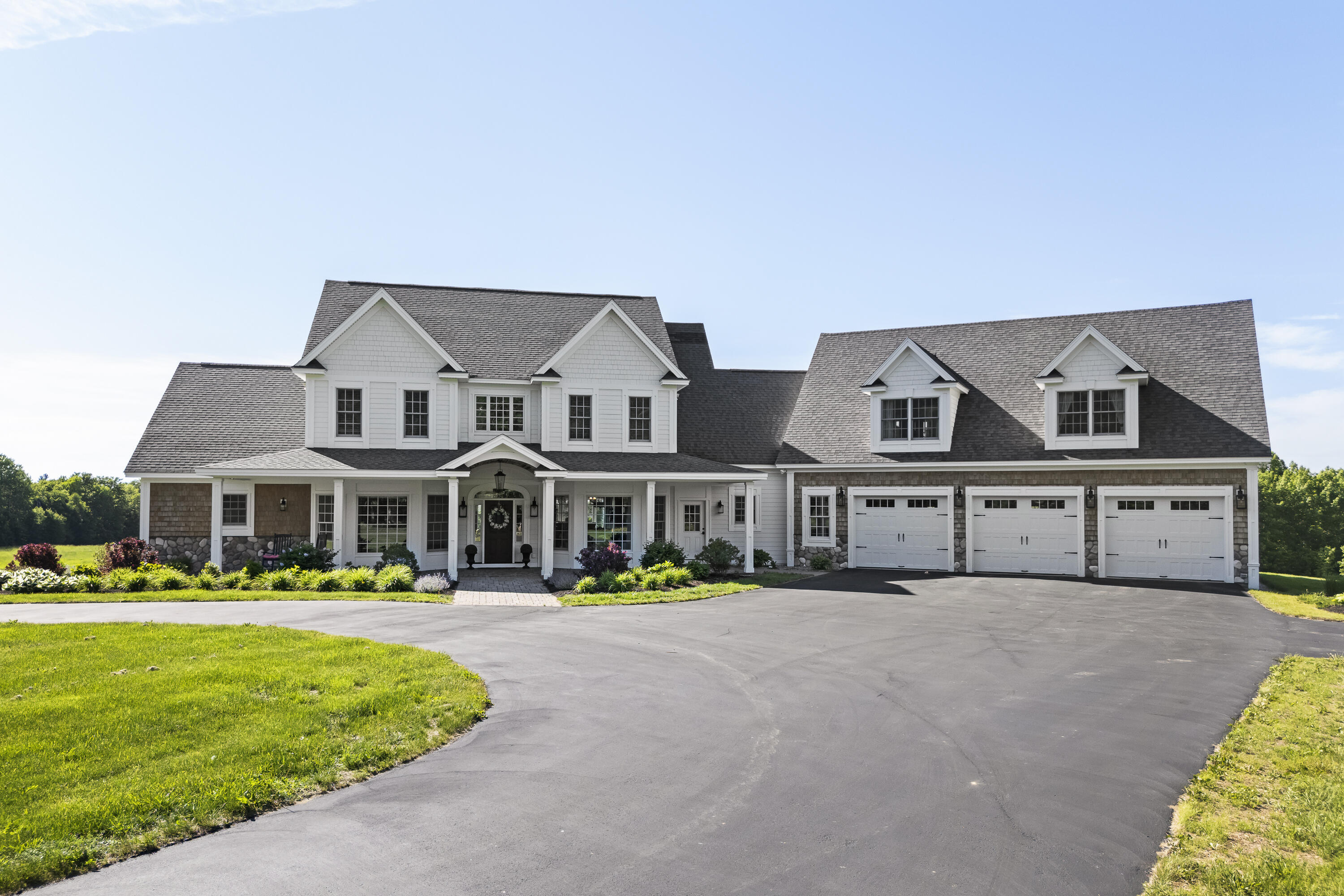 193 Rowe Road Skowhegan, ME 04976 - Photo 2 of 50