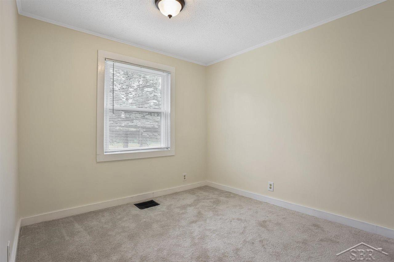 1315 South Orr Road Hemlock, MI 48626 - Photo 23 of 47 50048872-22.JPG