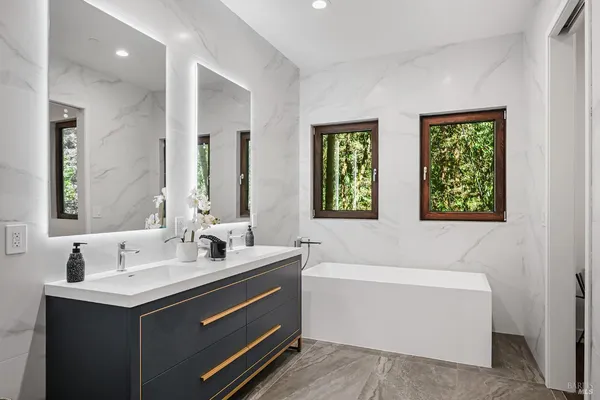 $1,650,000 | 14685 Willow Road, Guerneville, CA 95446