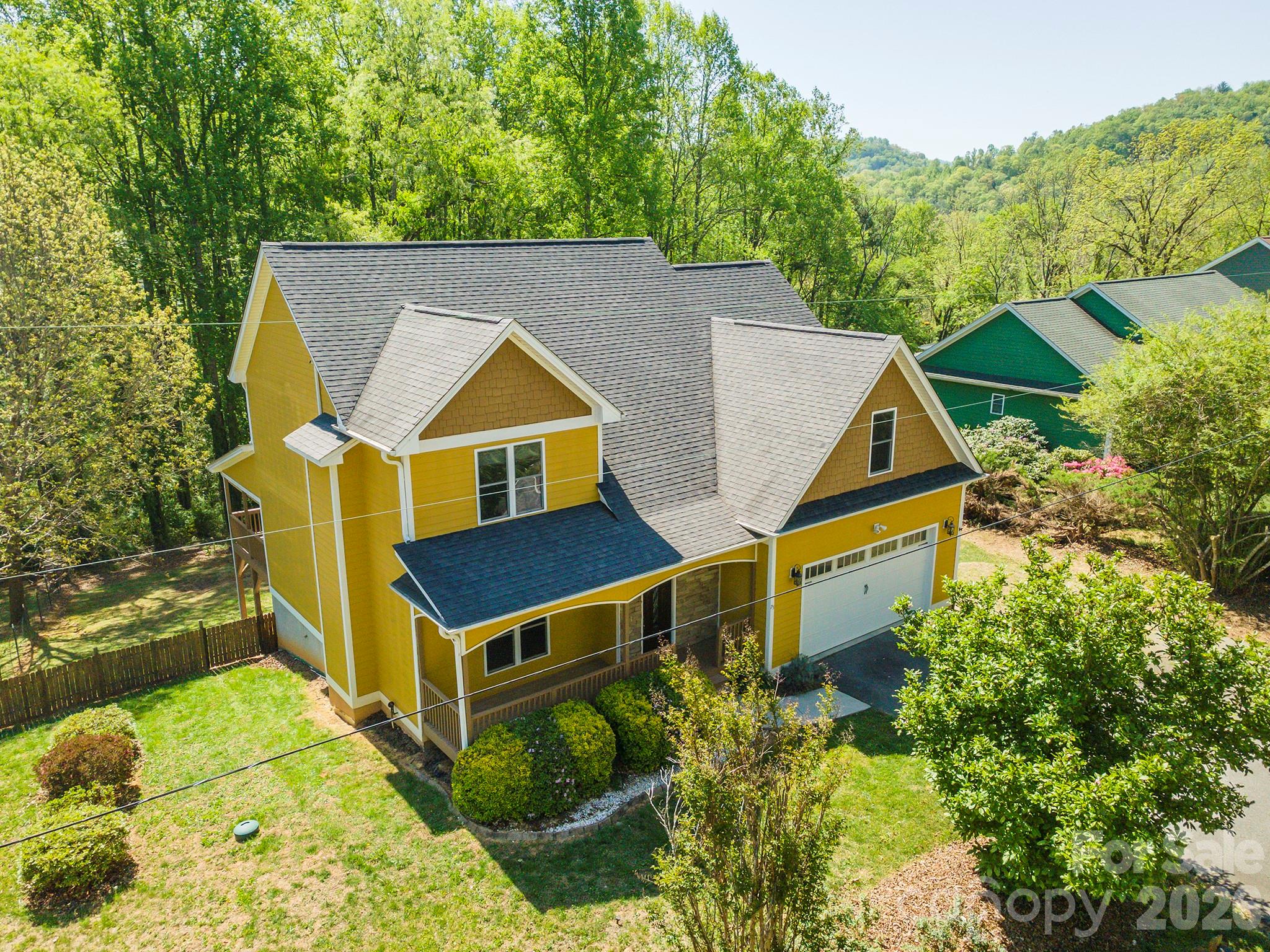 75 Noble Road Fairview, NC 28730 - Photo 2 of 48