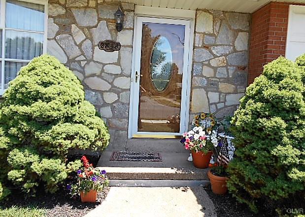 2838 Ivanhoe Road Bethlehem, PA 18017 - Photo 1 of 35 Gallery Image 1