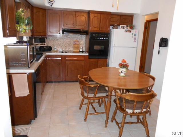 2838 Ivanhoe Road Bethlehem, PA 18017 - Photo 19 of 35 Gallery Image 19