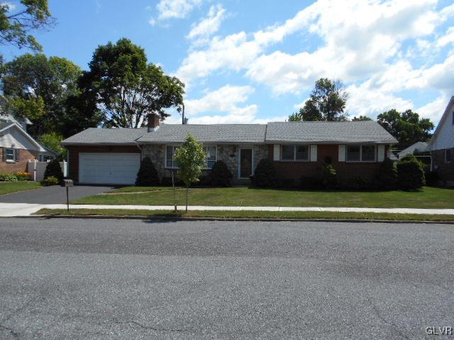 2838 Ivanhoe Road Bethlehem, PA 18017 - Photo 2 of 35 Gallery Image 2