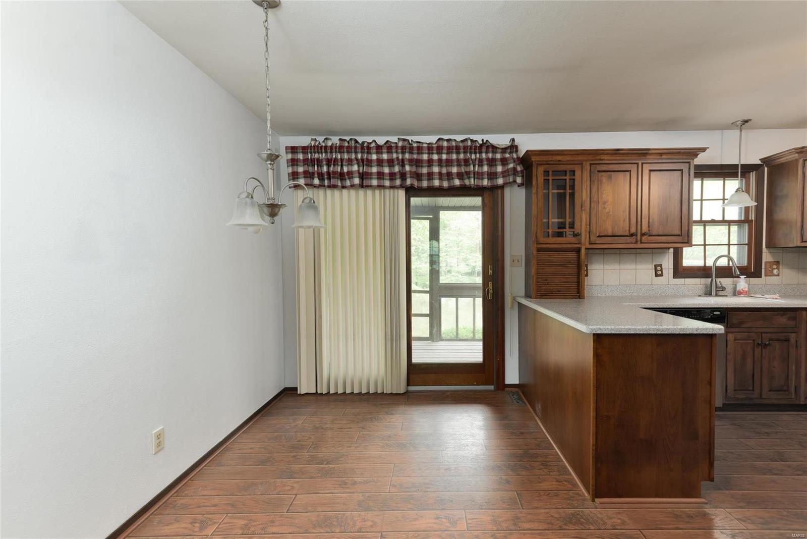 546 South Mulberry Road Collinsville, IL 62234 - Photo 13 of 42 Gallery Image 13