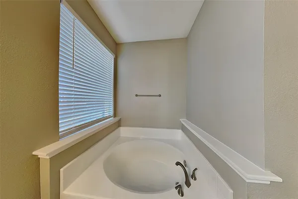 $2,625 | 4248 Broken Bend Boulevard, Fort Worth, TX 76244