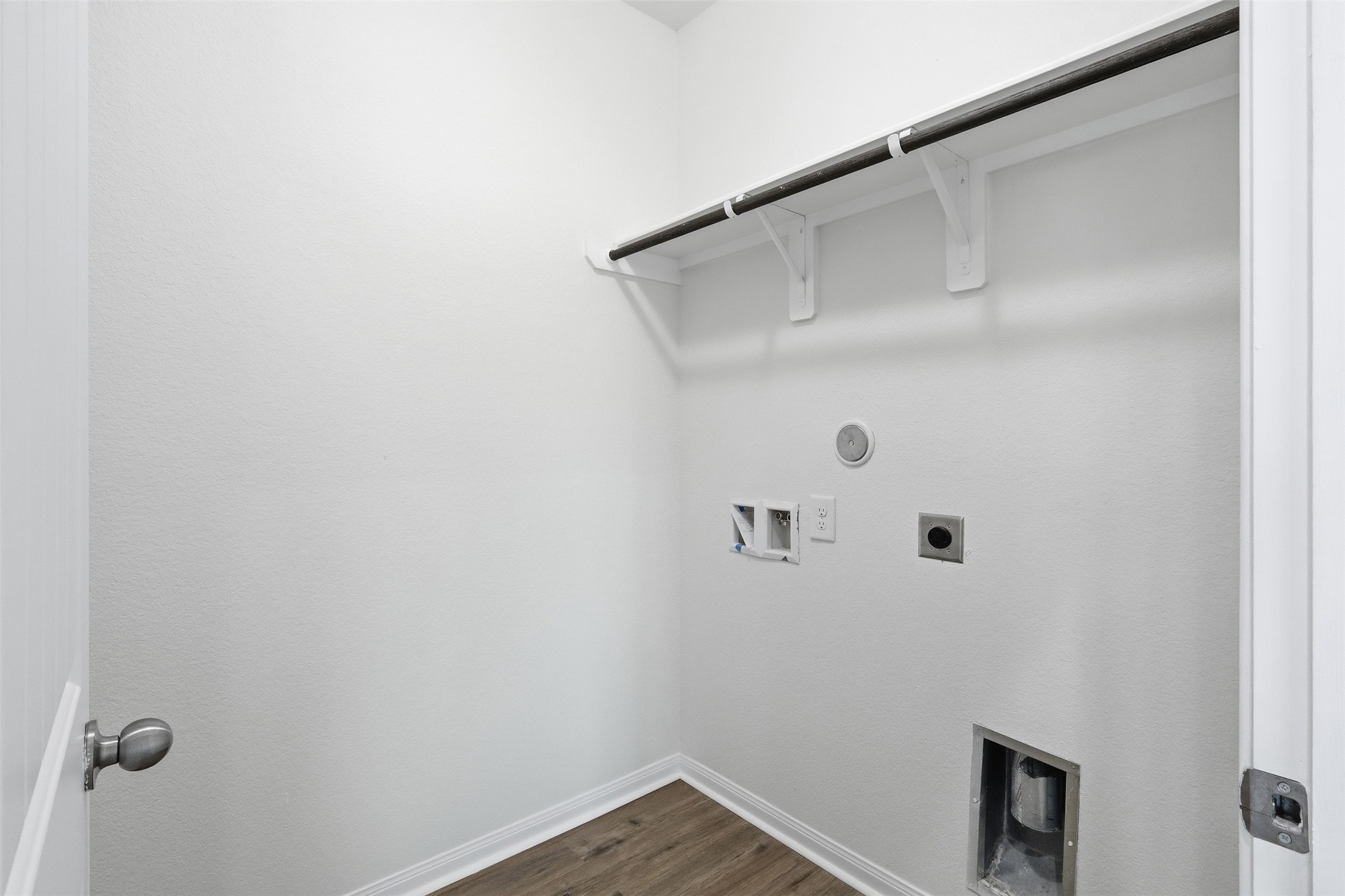 3503 Cannon Drive Conroe, TX 77301 - Photo 10 of 29 utility room downstairs