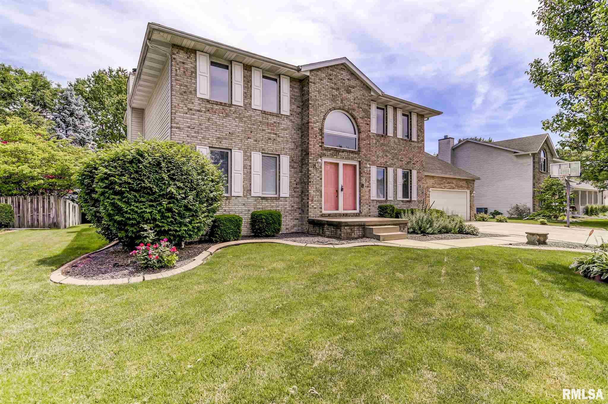 1604 Hunter Ridge Drive Springfield, IL 62704 - Photo 1 of 47 Gallery Image 1