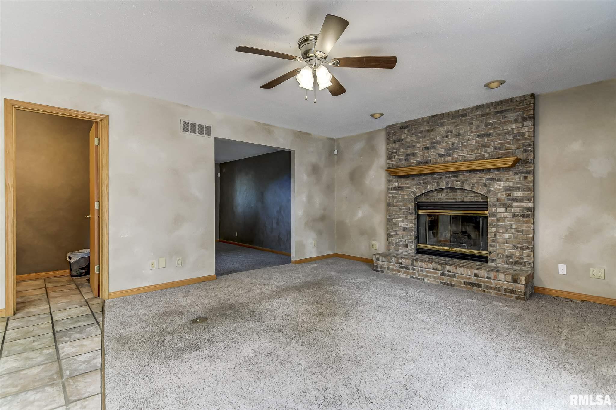 1604 Hunter Ridge Drive Springfield, IL 62704 - Photo 19 of 47 Gallery Image 19