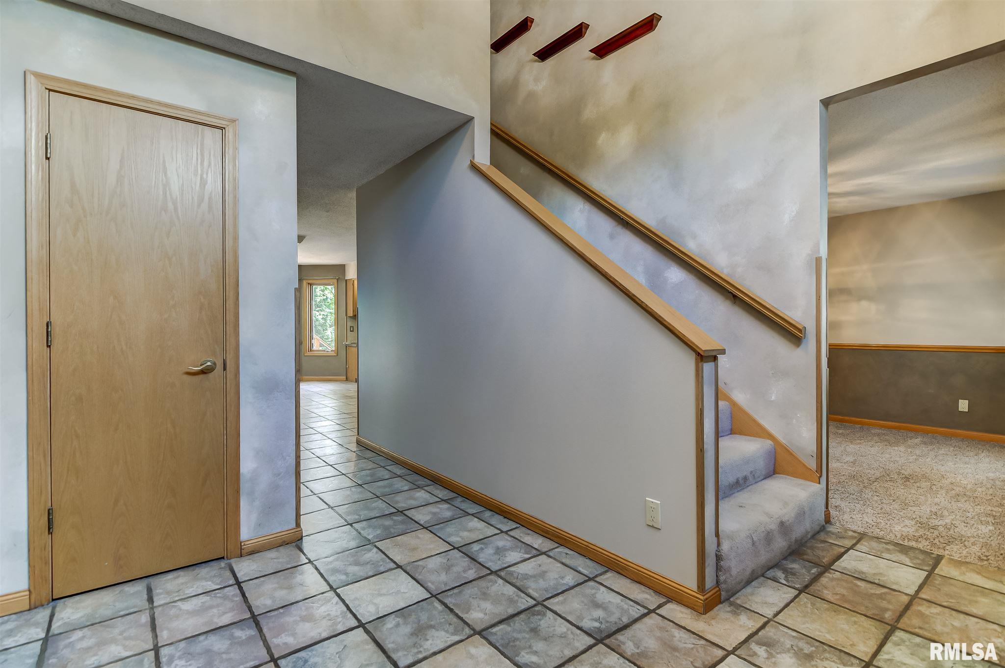 1604 Hunter Ridge Drive Springfield, IL 62704 - Photo 25 of 47 Gallery Image 25