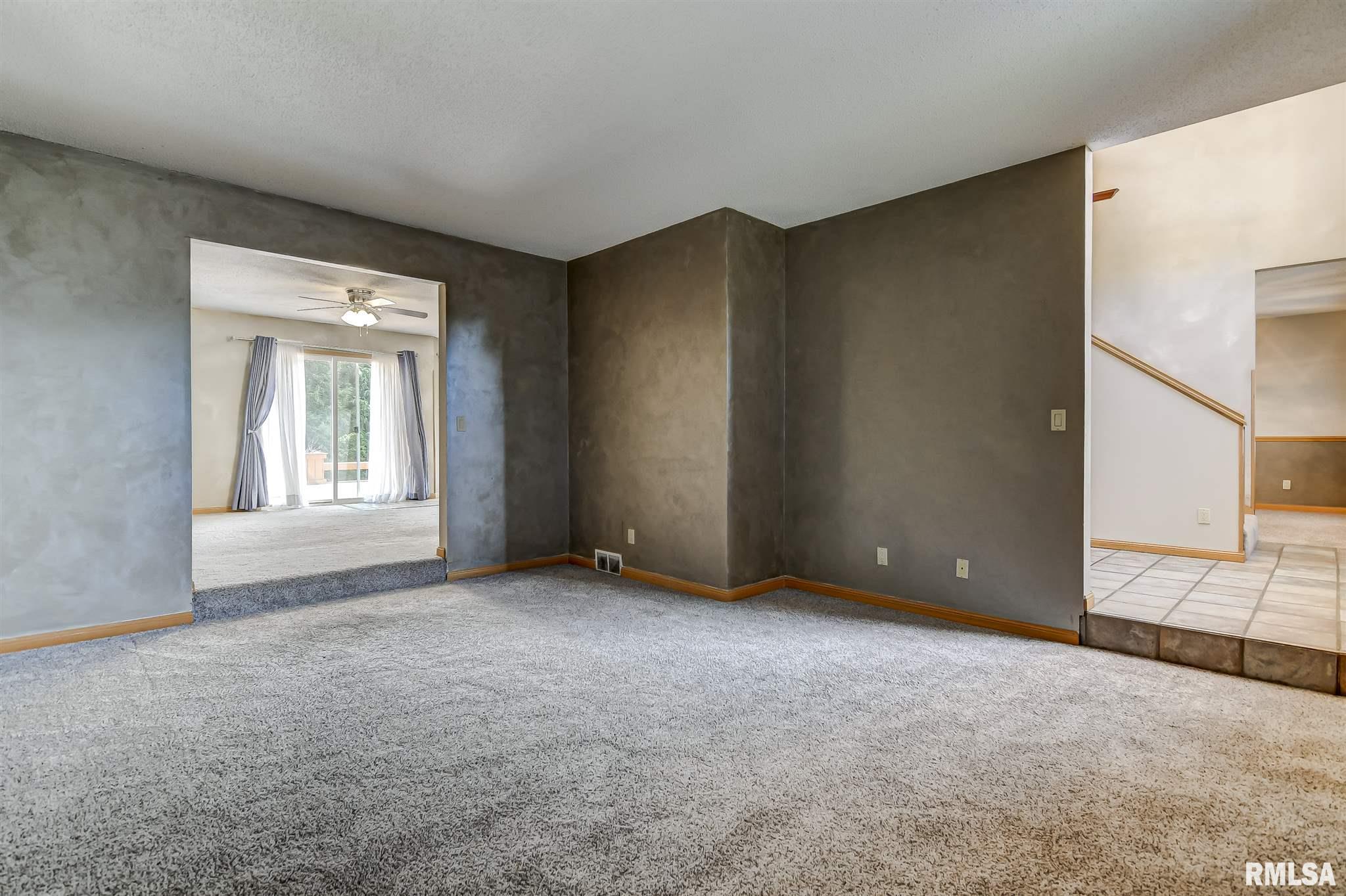 1604 Hunter Ridge Drive Springfield, IL 62704 - Photo 30 of 47 Gallery Image 30