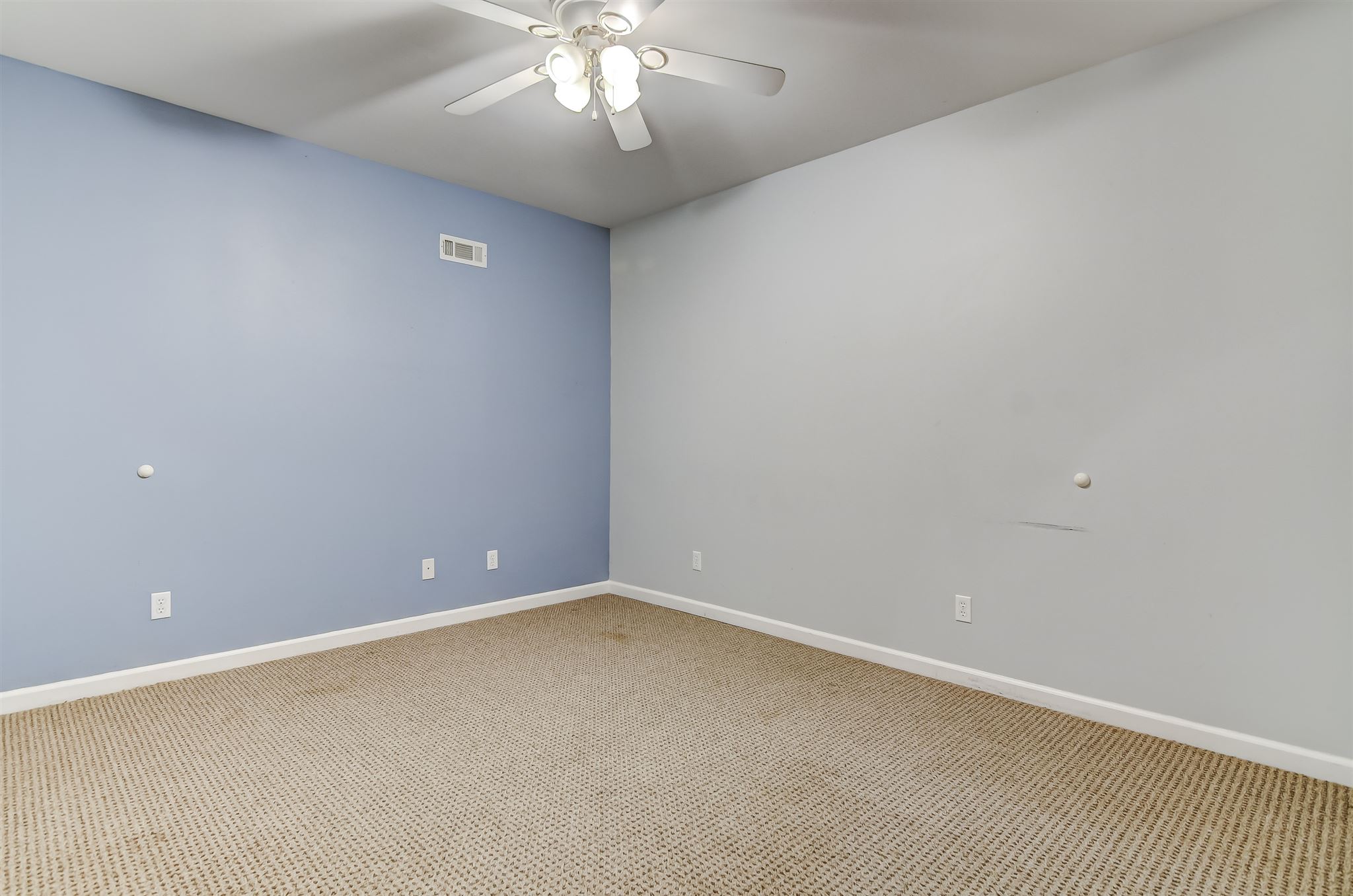 1604 Hunter Ridge Drive Springfield, IL 62704 - Photo 39 of 47 Gallery Image 39