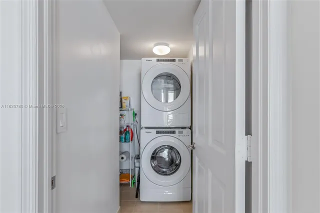 a building view with outdoor space