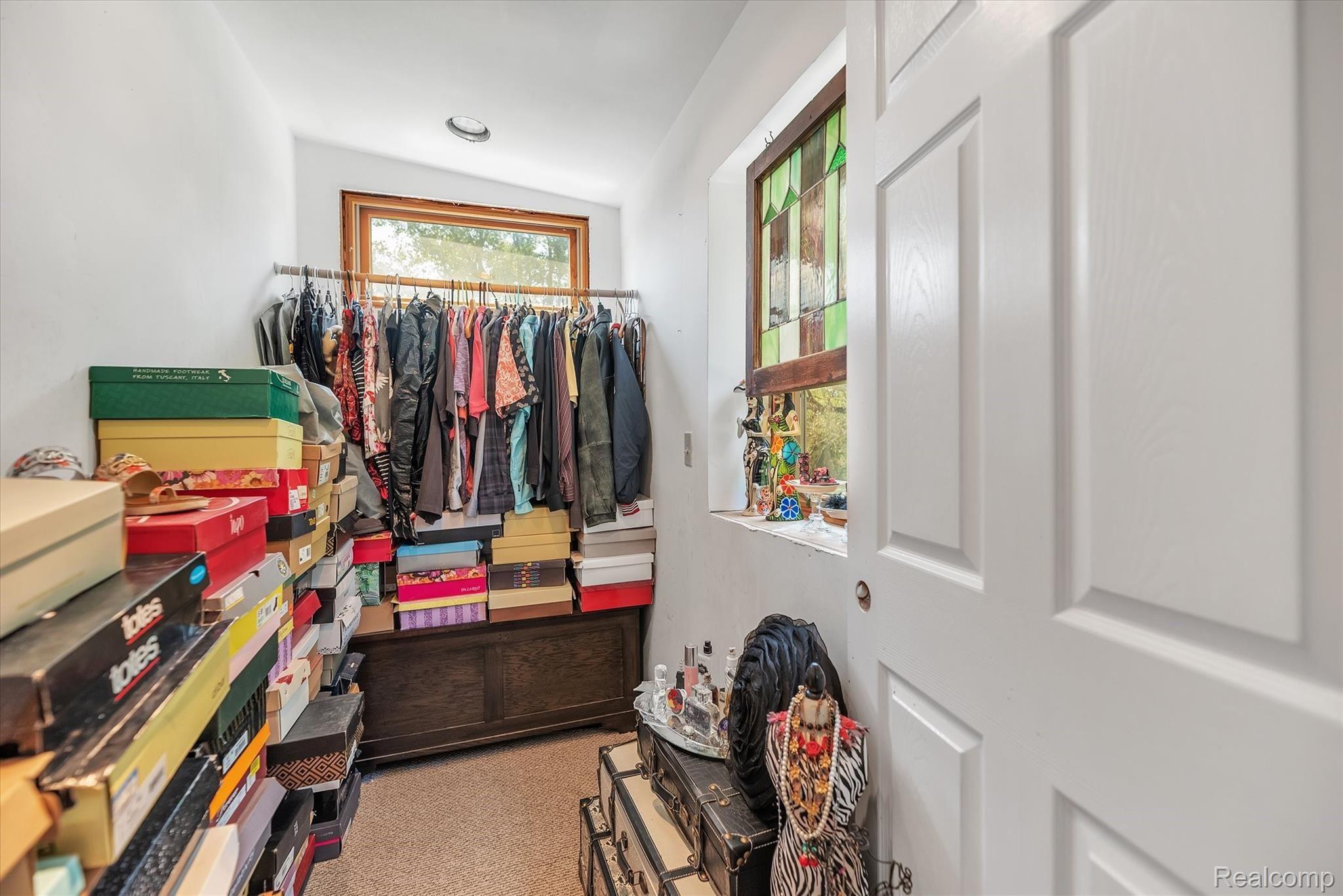 1653 North Beck Road Canton, MI 48187 - Photo 28 of 57 29-1653-N-Beck-Rd-WindowStill-Real-Estate-Photography-29.jpg