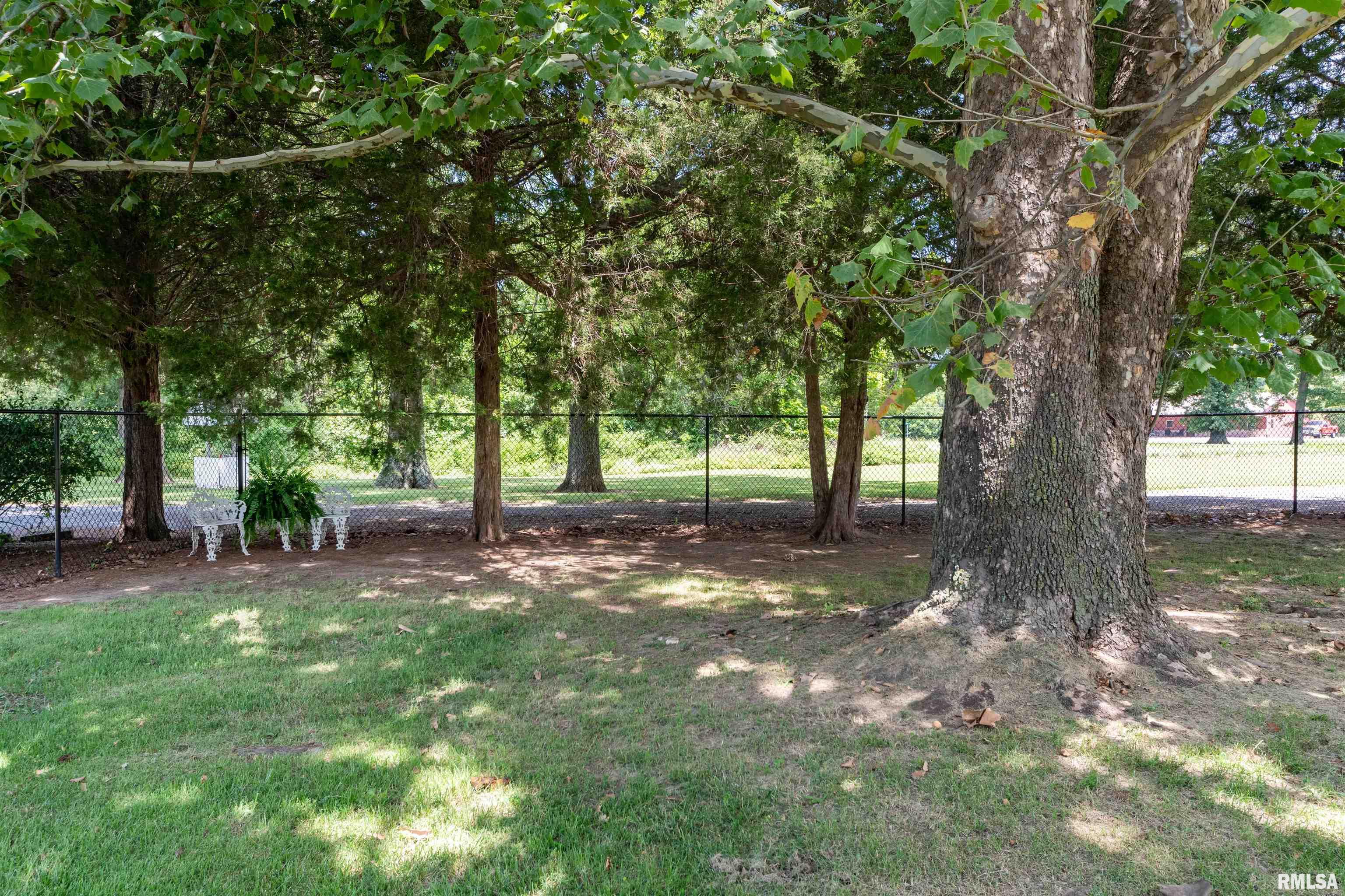 13317 Davidson Road Marion, IL 62959 - Photo 22 of 39