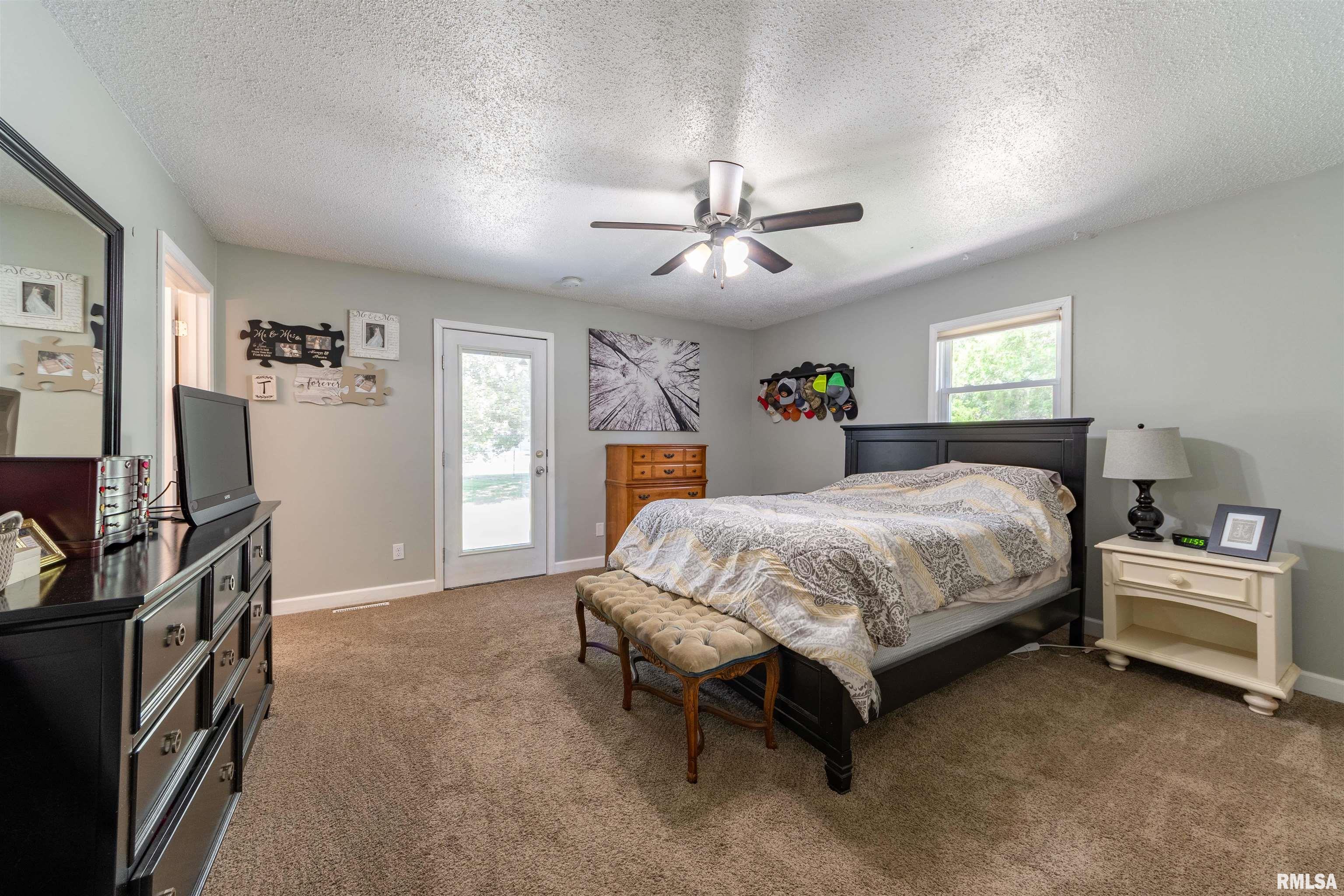 13317 Davidson Road Marion, IL 62959 - Photo 10 of 39