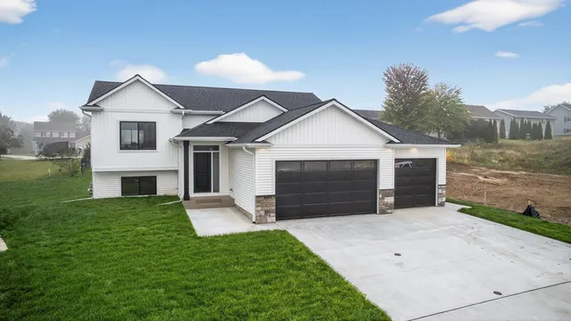 $549,900 | 6119 Cody Lane Northwest, Rochester, MN 55901