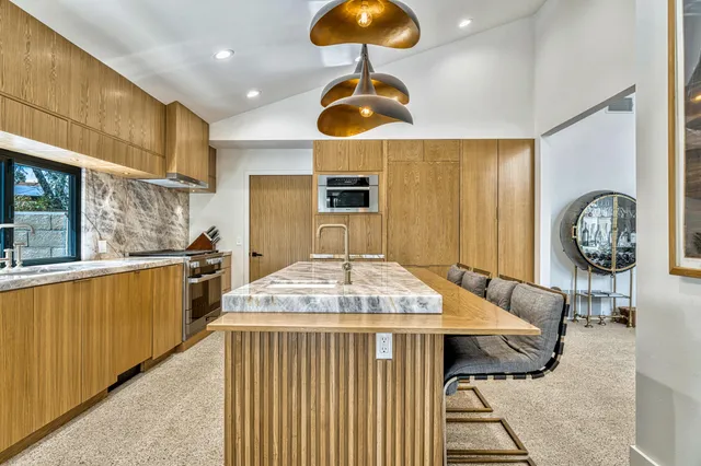 a view of a window in a room