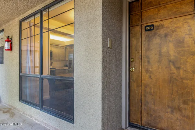 $289,990 | 5035 North 10th Place, Unit 204, Phoenix, AZ 85014