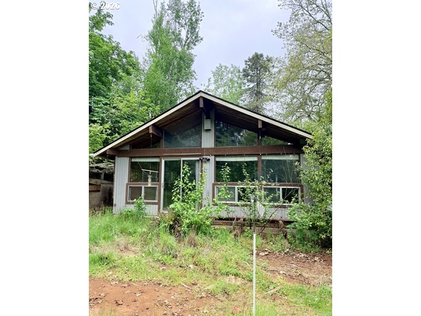 32424 Camas Swale Road Creswell, OR 97426 - Photo 1 of 19