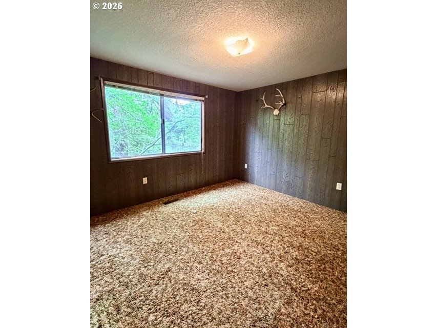 32424 Camas Swale Road Creswell, OR 97426 - Photo 8 of 19