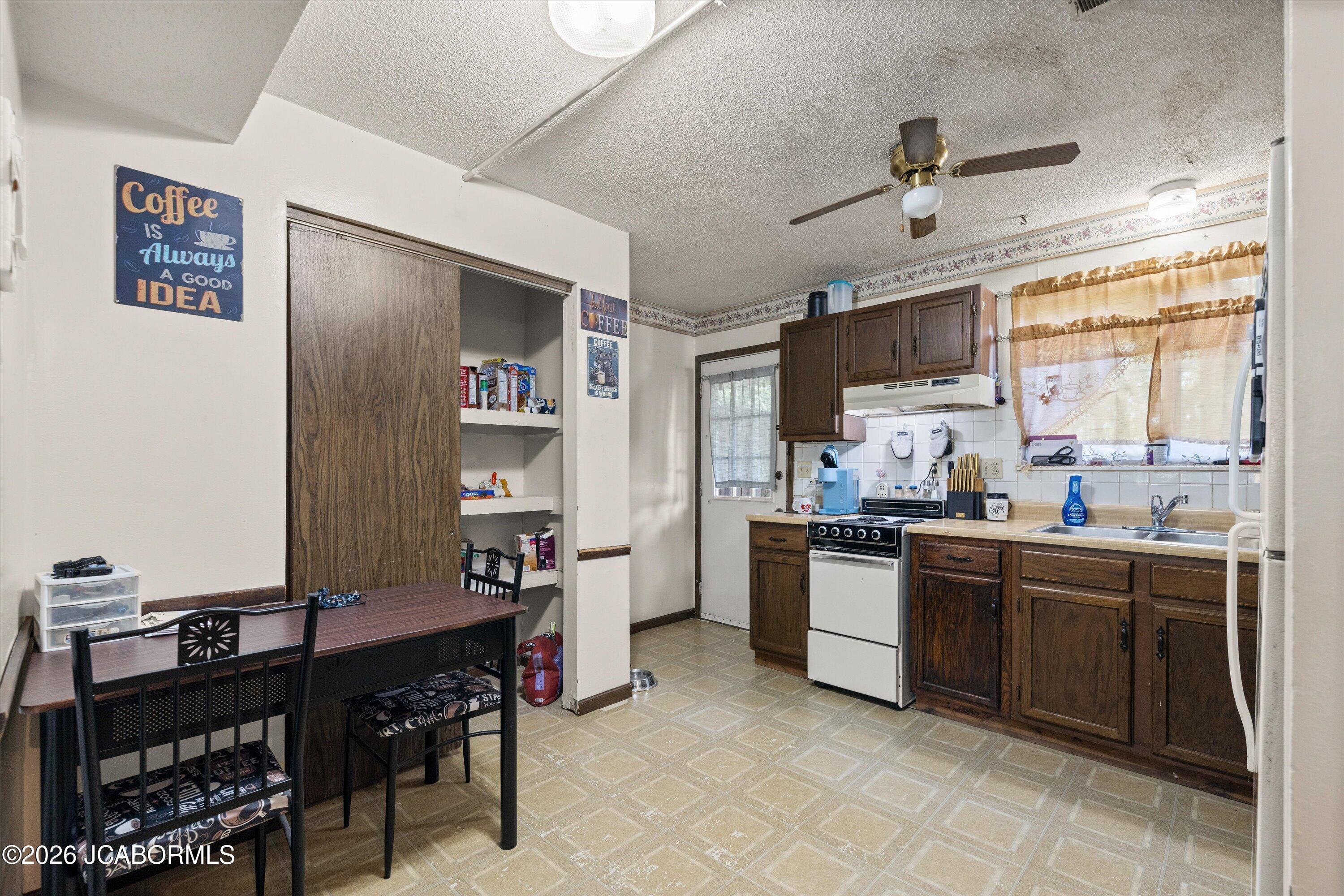 3229 Cassidy Road Jefferson City, MO 65101 - Photo 28 of 43