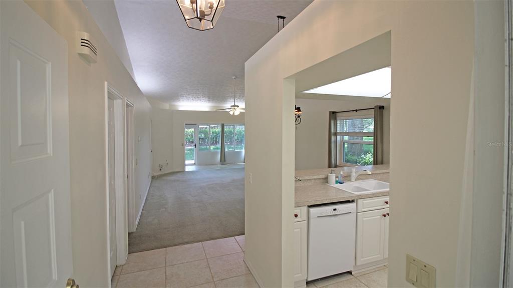704 Moray Drive Inverness, FL 34453 - Photo 5 of 40