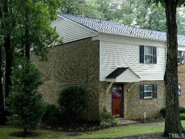 6511 New Market Way Raleigh, NC 27615 - Photo 1 of 8 Great End Unit in desirable location