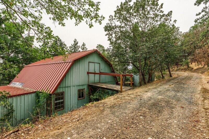1645 Anderson Creek Road Talent, OR 97540 - Photo 38 of 53 1645 Anderson Creek (38)