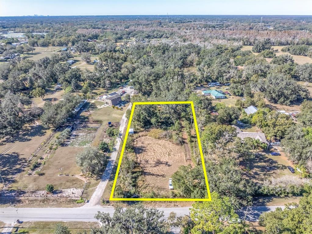 4103 Stanley Road Plant City, FL 33565 - Photo 4 of 11