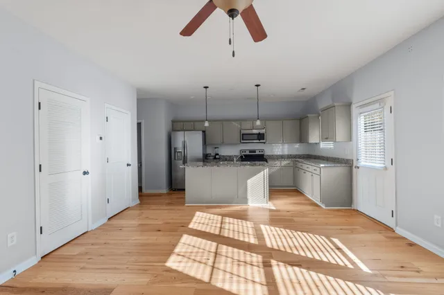 $2,000 | 8438 Brookmoor Lane, Ooltewah, TN 37363