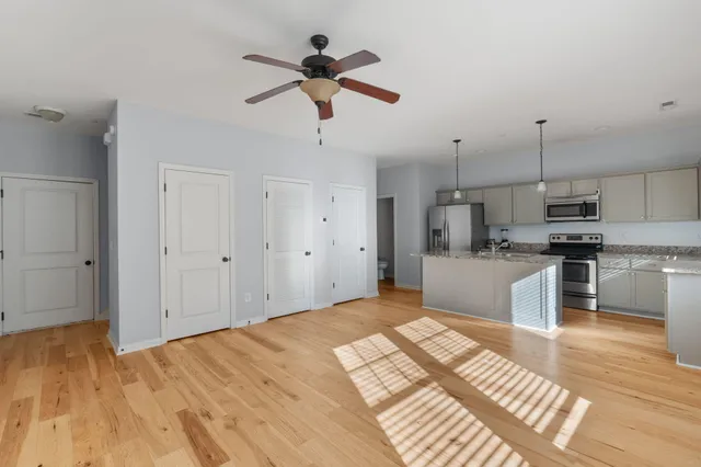 $2,000 | 8438 Brookmoor Lane, Ooltewah, TN 37363