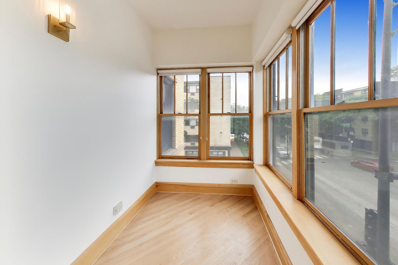 6741 North Sheridan Road, Unit 2S Chicago, IL 60626 - Photo 7 of 35