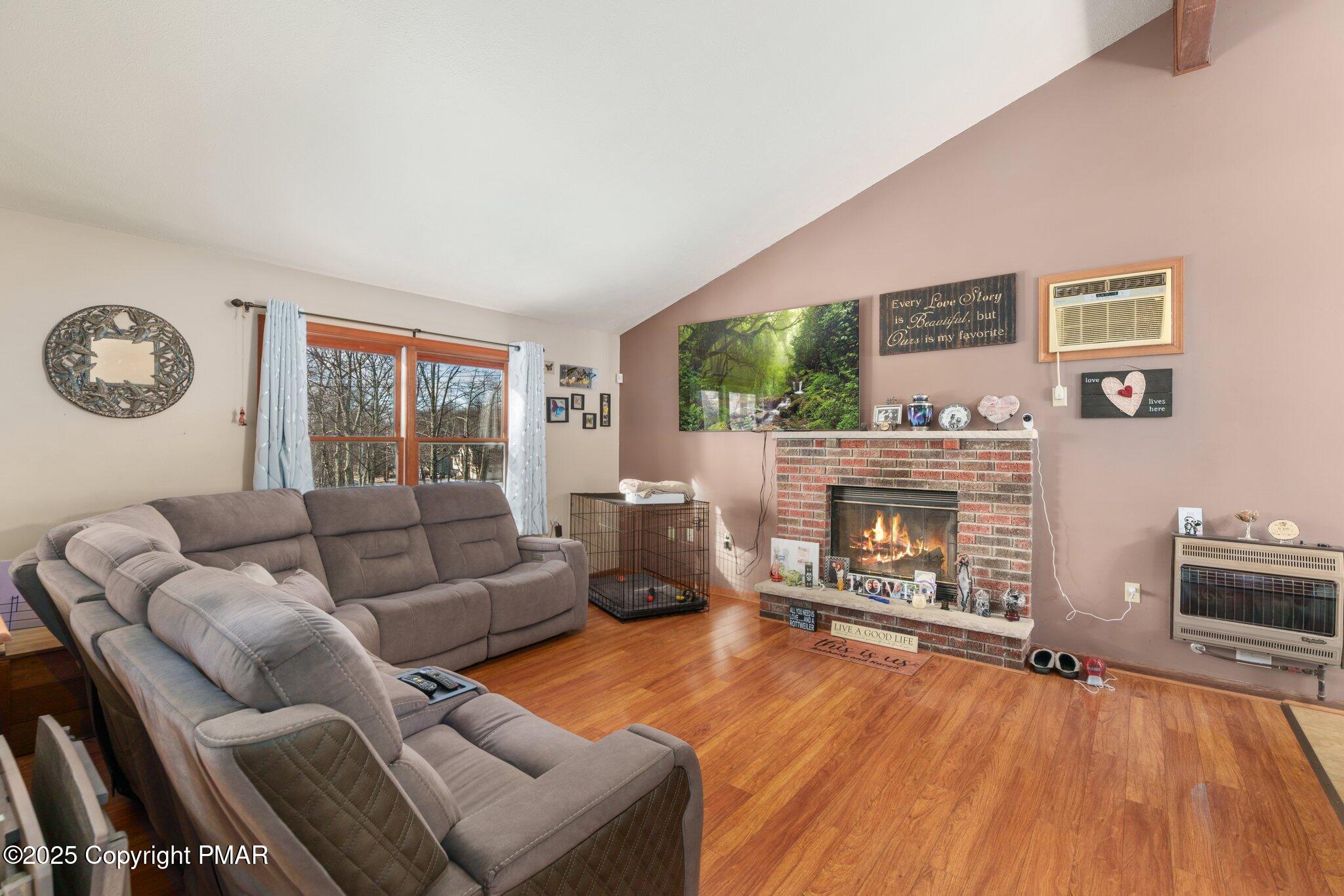 2123 Valleyview Drive Bushkill, PA 18324 - Photo 14 of 39 14-web-or-mls-Image-25