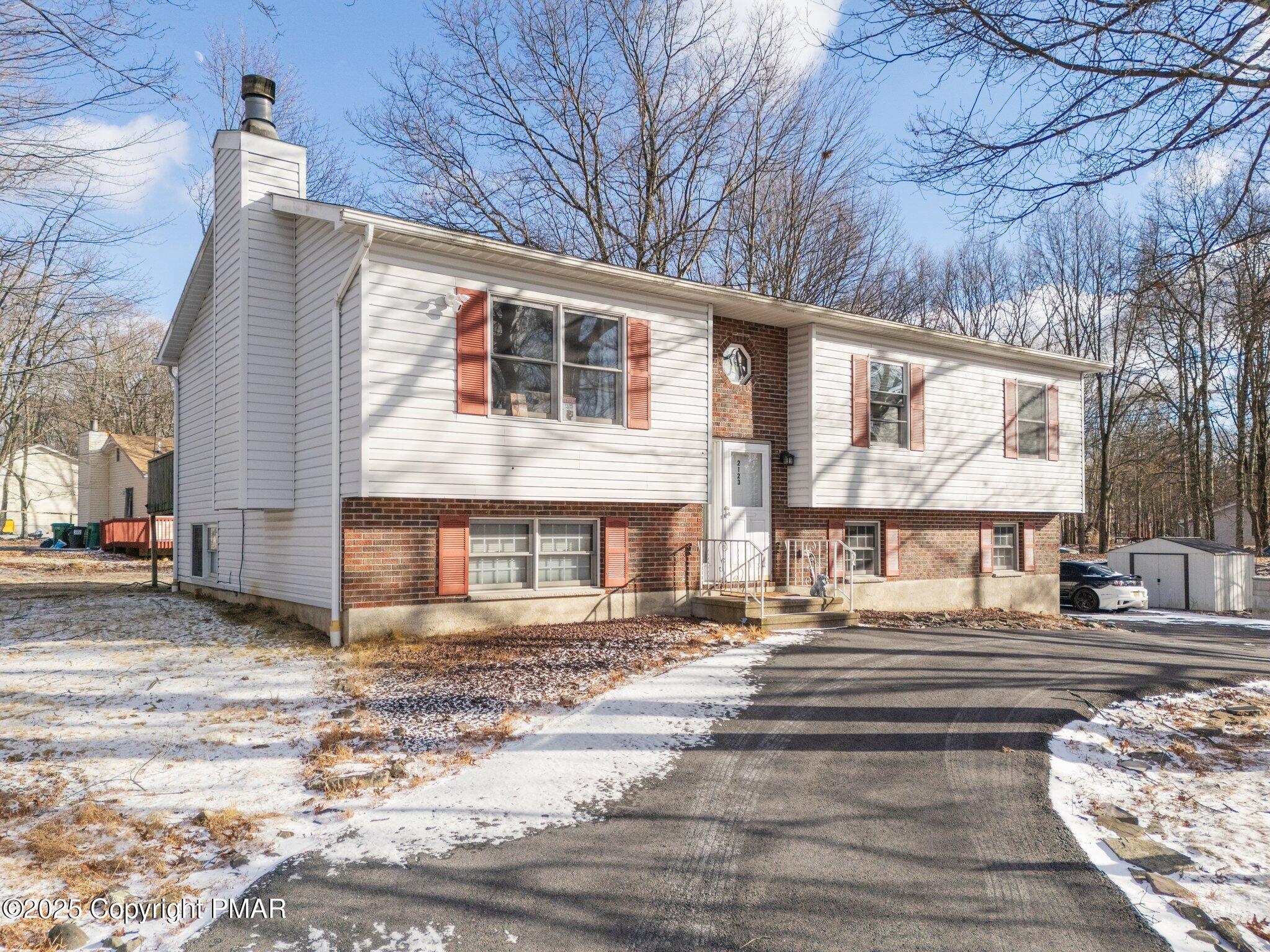 2123 Valleyview Drive Bushkill, PA 18324 - Photo 2 of 39 1-web-or-mls-Image-1