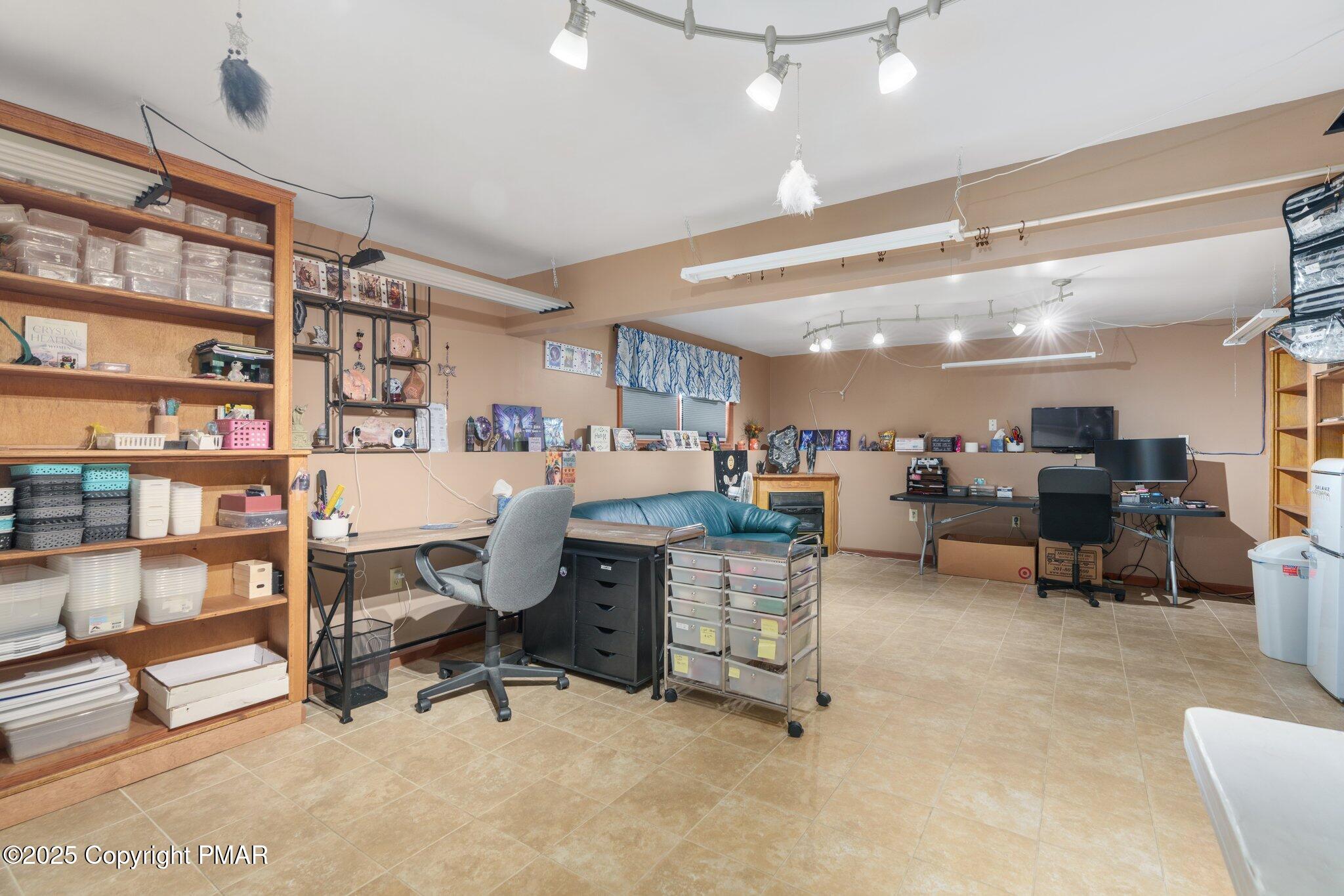 2123 Valleyview Drive Bushkill, PA 18324 - Photo 34 of 39 34-web-or-mls-Image-157