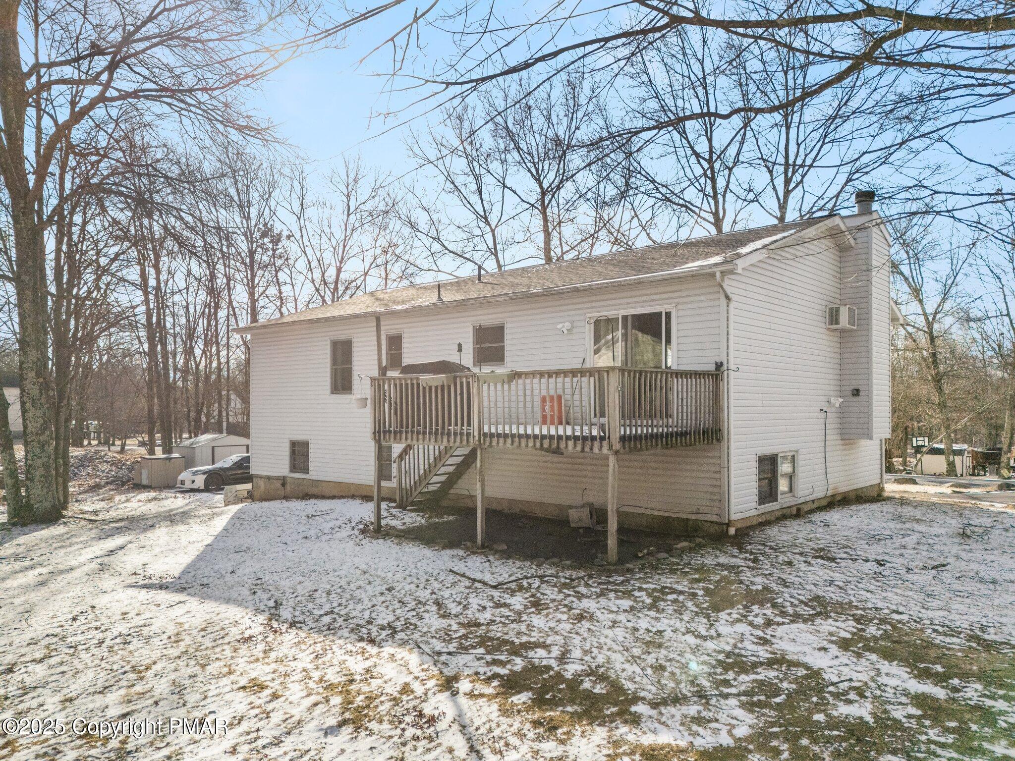 2123 Valleyview Drive Bushkill, PA 18324 - Photo 7 of 39 7-web-or-mls-Image-7