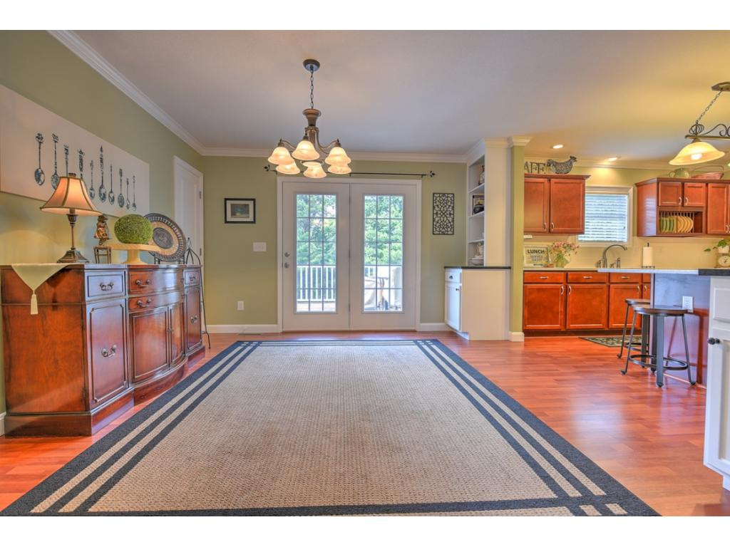265 Walnut Grove Road Greeneville, TN 37743 - Photo 8 of 33 Dining Area