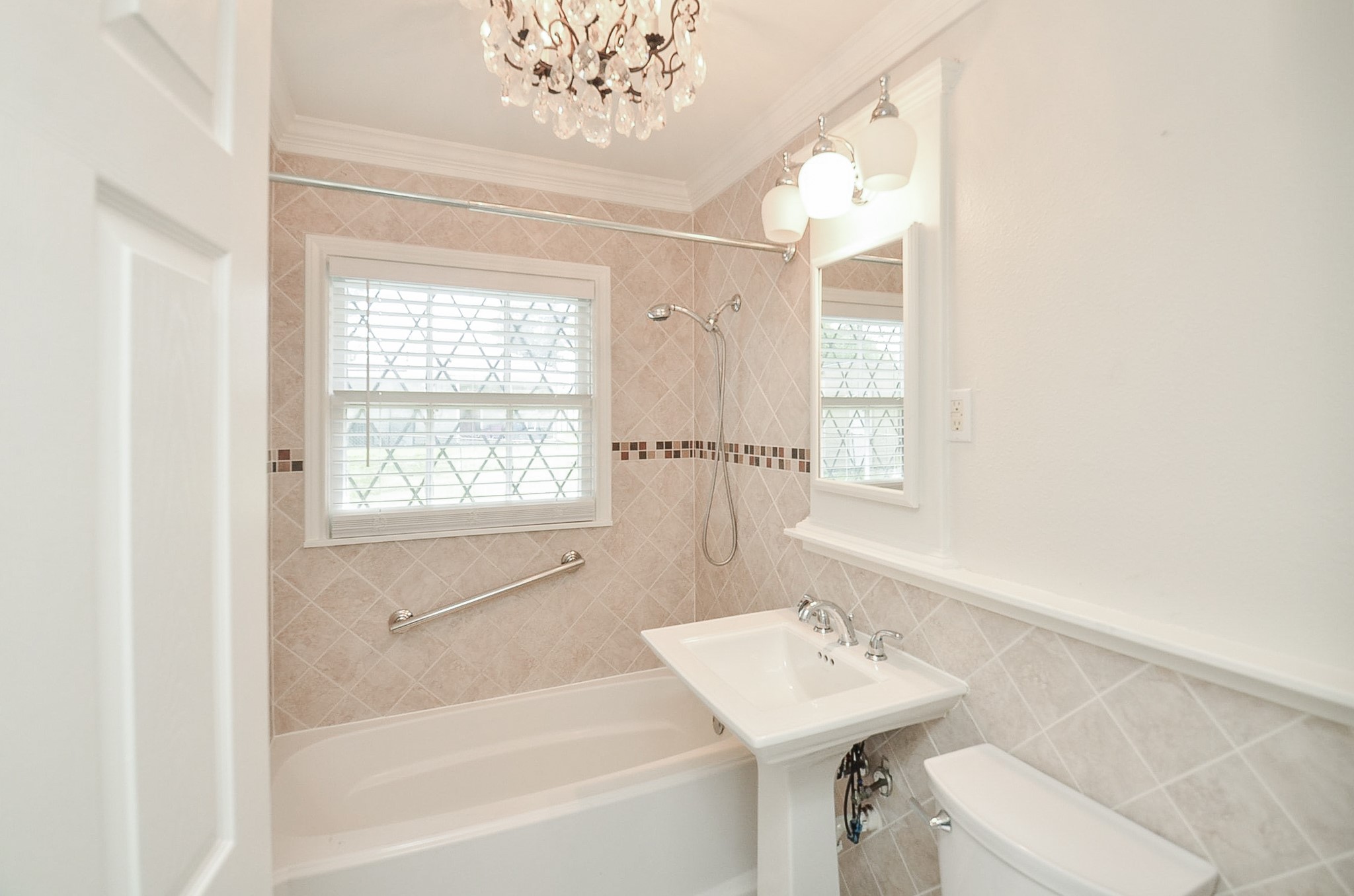 3914 Daphne Street Houston, TX 77021 - Photo 4 of 19