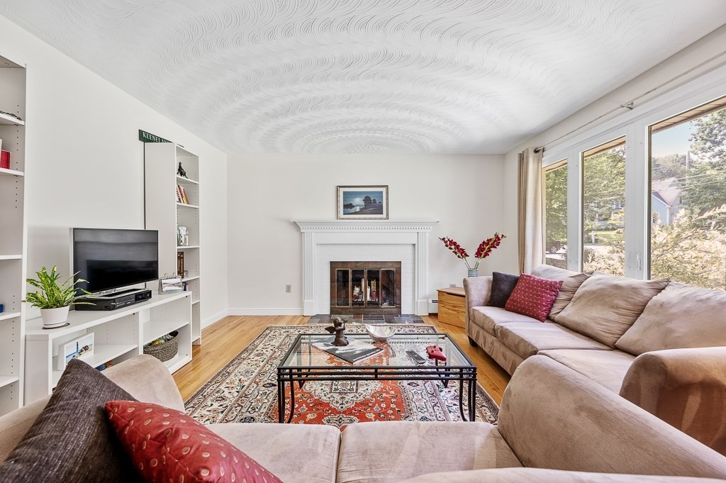 55 Hartness Road Sutton, MA 01590 - Photo 9 of 42