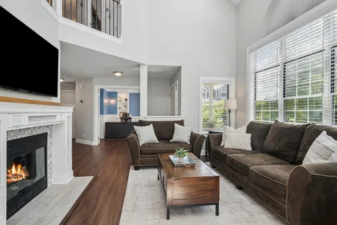 $435,000 | 1244 South Parkside Drive, Palatine, IL 60067